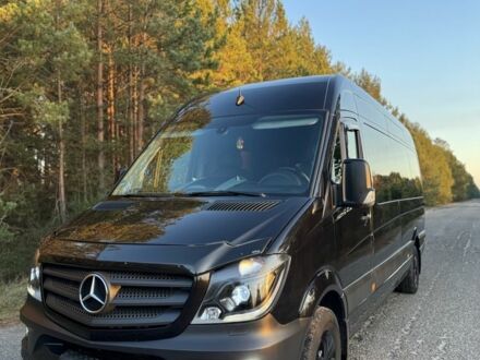 Черный Мерседес Sprinter, объемом двигателя 3 л и пробегом 320 тыс. км за 35000 $, фото 1 на Automoto.ua