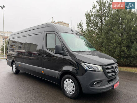 Черный Мерседес Sprinter, объемом двигателя 2.14 л и пробегом 400 тыс. км за 28000 $, фото 1 на Automoto.ua