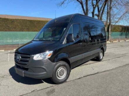 Мерседес Sprinter 2019 у Житомирі на Automoto.ua Чорний Мерседес Sprinter, об'ємом двигуна 3 л та пробігом 31 тис. км за 13500 $, фото 1 на Automoto.ua