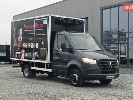 Черный Мерседес Sprinter, объемом двигателя 2.2 л и пробегом 174 тыс. км за 33800 $, фото 1 на Automoto.ua
