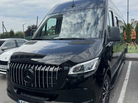 Черный Мерседес Sprinter, объемом двигателя 2.14 л и пробегом 130 тыс. км за 55000 $, фото 1 на Automoto.ua