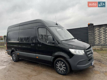 Черный Мерседес Sprinter, объемом двигателя 2.2 л и пробегом 204 тыс. км за 27500 $, фото 1 на Automoto.ua
