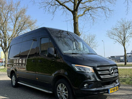Мерседес Sprinter 2020 в Стрые на Automoto.ua Черный Мерседес Sprinter, объемом двигателя 2.2 л и пробегом 296 тыс. км за 36000 $, фото 1 на Automoto.ua