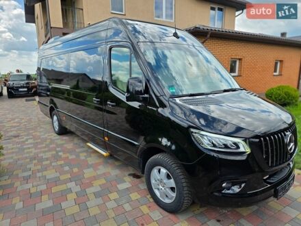 Чорний Мерседес Sprinter, об'ємом двигуна 2.99 л та пробігом 107 тис. км за 90000 $, фото 1 на Automoto.ua