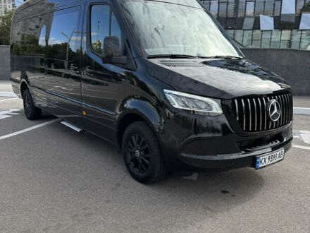 Черный Мерседес Sprinter, объемом двигателя 1.95 л и пробегом 135 тыс. км за 90000 $, фото 1 на Automoto.ua