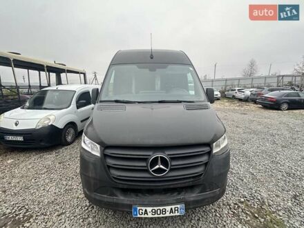 Черный Мерседес Sprinter, объемом двигателя 2.2 л и пробегом 250 тыс. км за 21000 $, фото 1 на Automoto.ua