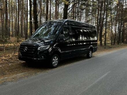 Черный Мерседес Sprinter, объемом двигателя 1.95 л и пробегом 280 тыс. км за 35000 $, фото 1 на Automoto.ua