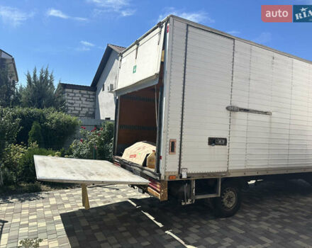 Фиолетовый Мерседес Sprinter, объемом двигателя 2.15 л и пробегом 330 тыс. км за 14000 $, фото 9 на Automoto.ua
