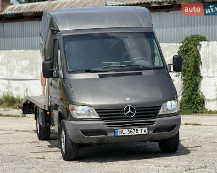 Коричневый Мерседес Sprinter, объемом двигателя 2.69 л и пробегом 590 тыс. км за 10400 $, фото 3 на Automoto.ua
