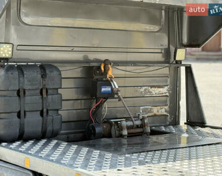 Коричневый Мерседес Sprinter, объемом двигателя 2.69 л и пробегом 590 тыс. км за 10400 $, фото 9 на Automoto.ua