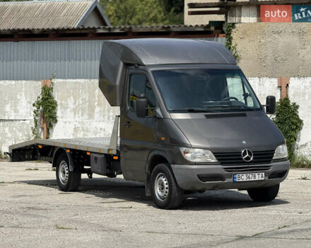 Коричневый Мерседес Sprinter, объемом двигателя 2.69 л и пробегом 590 тыс. км за 10400 $, фото 1 на Automoto.ua