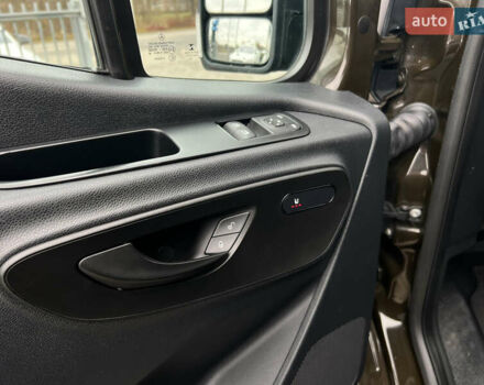 Коричневий Мерседес Sprinter, об'ємом двигуна 2 л та пробігом 293 тис. км за 27490 $, фото 9 на Automoto.ua