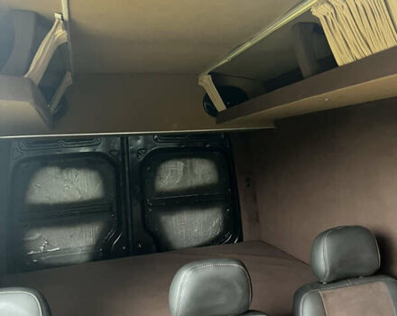 Коричневый Мерседес Sprinter, объемом двигателя 2.15 л и пробегом 208 тыс. км за 11200 $, фото 5 на Automoto.ua