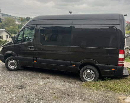 Коричневый Мерседес Sprinter, объемом двигателя 2.15 л и пробегом 208 тыс. км за 11200 $, фото 1 на Automoto.ua
