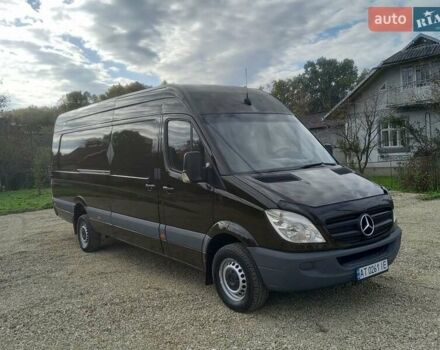 Коричневый Мерседес Sprinter, объемом двигателя 2.2 л и пробегом 355 тыс. км за 14300 $, фото 2 на Automoto.ua