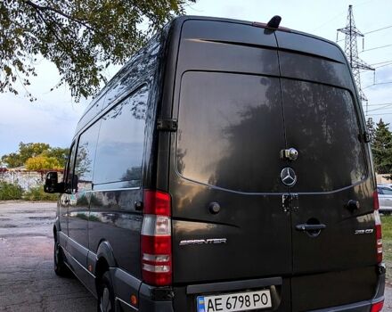 Коричневый Мерседес Sprinter, объемом двигателя 2.1 л и пробегом 505 тыс. км за 14000 $, фото 1 на Automoto.ua
