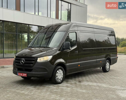 Коричневый Мерседес Sprinter, объемом двигателя 2.2 л и пробегом 211 тыс. км за 25900 $, фото 1 на Automoto.ua
