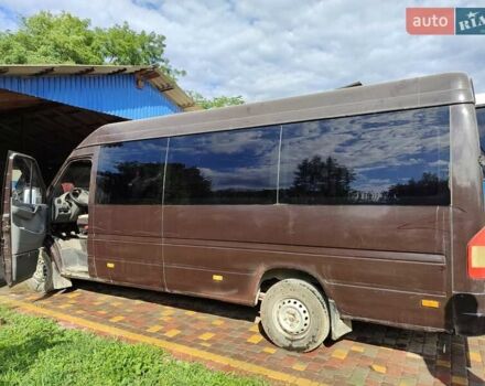 Коричневый Мерседес Sprinter, объемом двигателя 2.15 л и пробегом 700 тыс. км за 8800 $, фото 13 на Automoto.ua