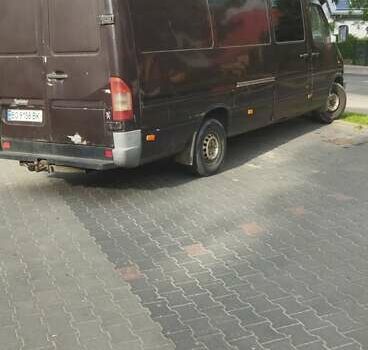 Коричневый Мерседес Sprinter, объемом двигателя 2.87 л и пробегом 300 тыс. км за 7100 $, фото 1 на Automoto.ua