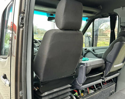 Коричневый Мерседес Sprinter, объемом двигателя 0 л и пробегом 441 тыс. км за 9999 $, фото 8 на Automoto.ua