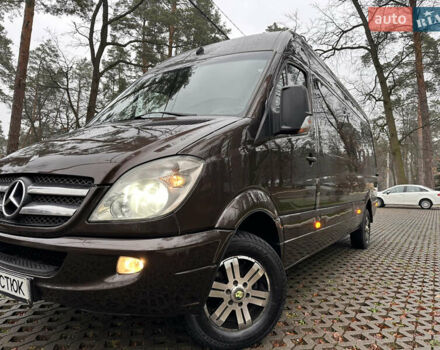 Коричневий Мерседес Sprinter, об'ємом двигуна 2.2 л та пробігом 290 тис. км за 26000 $, фото 1 на Automoto.ua