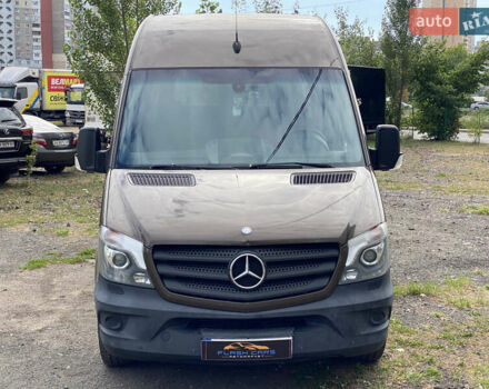Коричневый Мерседес Sprinter, объемом двигателя 2.2 л и пробегом 312 тыс. км за 24499 $, фото 1 на Automoto.ua
