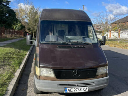 Мерседес Sprinter 1999 в Кременчуге на Automoto.ua Коричневый Мерседес Sprinter, объемом двигателя 2.9 л и пробегом 150 тыс. км за 4300 $, фото 1 на Automoto.ua