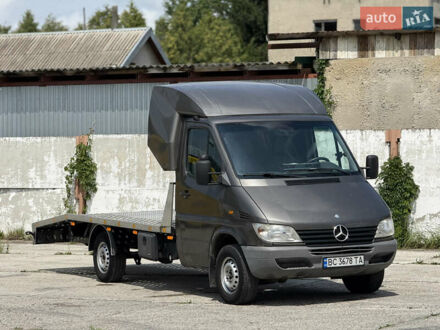 Коричневый Мерседес Sprinter, объемом двигателя 2.69 л и пробегом 590 тыс. км за 10400 $, фото 1 на Automoto.ua