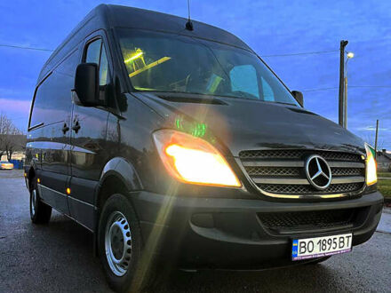 Коричневый Мерседес Sprinter, объемом двигателя 2.15 л и пробегом 210 тыс. км за 10750 $, фото 1 на Automoto.ua