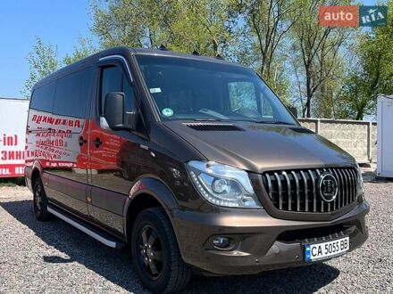 Коричневый Мерседес Sprinter, объемом двигателя 2.14 л и пробегом 109 тыс. км за 29999 $, фото 1 на Automoto.ua