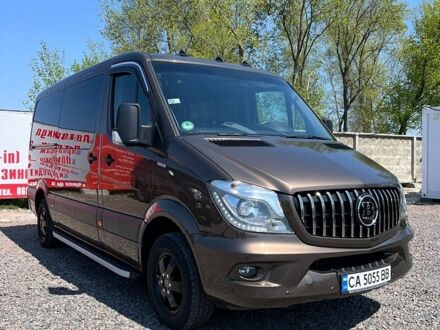 Коричневый Мерседес Sprinter, объемом двигателя 2.14 л и пробегом 109 тыс. км за 29999 $, фото 1 на Automoto.ua