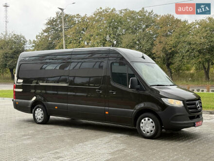 Коричневый Мерседес Sprinter, объемом двигателя 2.2 л и пробегом 211 тыс. км за 25900 $, фото 1 на Automoto.ua