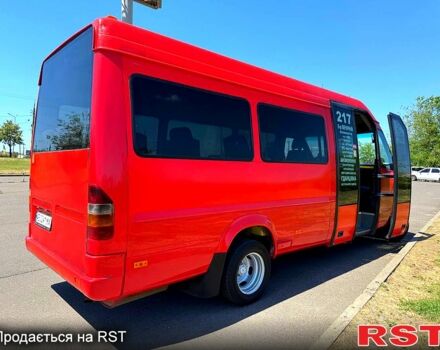 Красный Мерседес Sprinter, объемом двигателя 2.2 л и пробегом 716 тыс. км за 9800 $, фото 2 на Automoto.ua