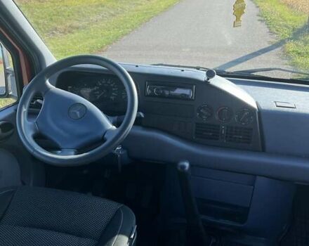 Червоний Мерседес Sprinter, об'ємом двигуна 2.87 л та пробігом 300 тис. км за 13800 $, фото 10 на Automoto.ua