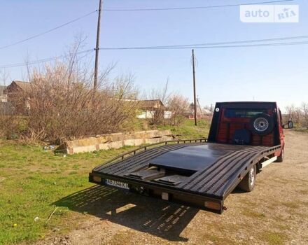 Красный Мерседес Sprinter, объемом двигателя 2.69 л и пробегом 283 тыс. км за 17500 $, фото 2 на Automoto.ua