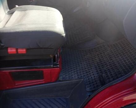 Красный Мерседес Sprinter, объемом двигателя 2.69 л и пробегом 283 тыс. км за 17500 $, фото 8 на Automoto.ua