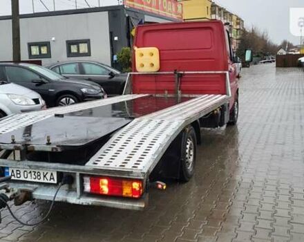 Красный Мерседес Sprinter, объемом двигателя 2.69 л и пробегом 677 тыс. км за 15900 $, фото 4 на Automoto.ua