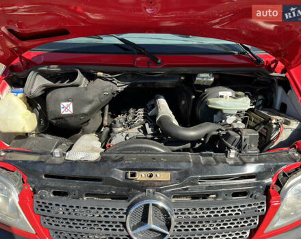 Червоний Мерседес Sprinter, об'ємом двигуна 2.69 л та пробігом 316 тис. км за 19300 $, фото 10 на Automoto.ua