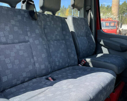 Червоний Мерседес Sprinter, об'ємом двигуна 2.69 л та пробігом 316 тис. км за 19300 $, фото 5 на Automoto.ua