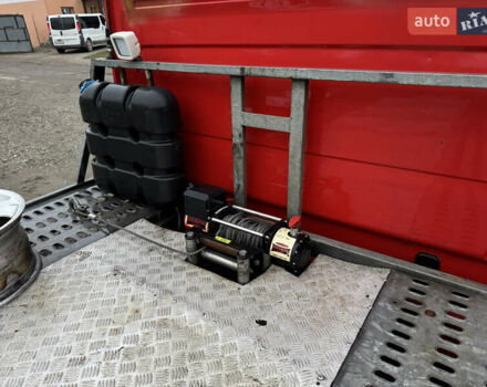 Красный Мерседес Sprinter, объемом двигателя 2.2 л и пробегом 550 тыс. км за 15000 $, фото 7 на Automoto.ua