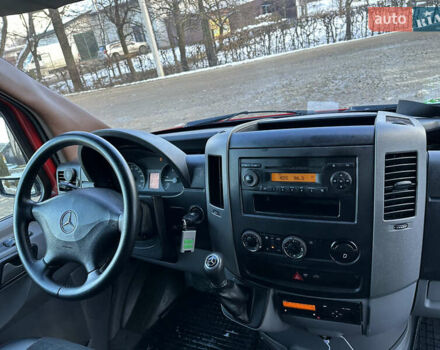 Червоний Мерседес Sprinter, об'ємом двигуна 3 л та пробігом 700 тис. км за 19500 $, фото 10 на Automoto.ua