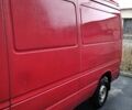Красный Мерседес Sprinter, объемом двигателя 2.87 л и пробегом 650 тыс. км за 4600 $, фото 11 на Automoto.ua