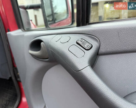 Мерседес Sprinter 2003 у Камінь-Каширський на Automoto.ua Червоний Мерседес Sprinter, об'ємом двигуна 2.2 л та пробігом 417 тис. км за 9500 $, фото 50 на Automoto.ua