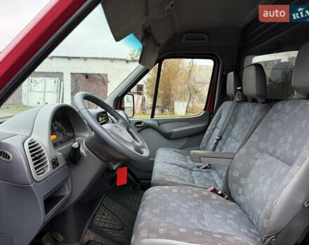 Мерседес Sprinter 2003 в Камень-Каширский на Automoto.ua Красный Мерседес Sprinter, объемом двигателя 2.15 л и пробегом 417 тыс. км за 9500 $, фото 27 на Automoto.ua