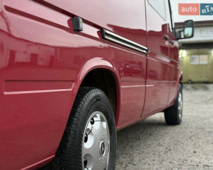 Мерседес Sprinter 2003 в Камень-Каширский на Automoto.ua Красный Мерседес Sprinter, объемом двигателя 2.15 л и пробегом 417 тыс. км за 9500 $, фото 5 на Automoto.ua
