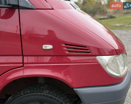 Мерседес Sprinter 2003 в Камень-Каширский на Automoto.ua Красный Мерседес Sprinter, объемом двигателя 2.15 л и пробегом 417 тыс. км за 9500 $, фото 8 на Automoto.ua