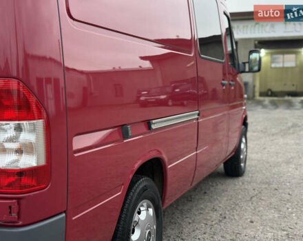 Мерседес Sprinter 2003 у Камінь-Каширський на Automoto.ua Червоний Мерседес Sprinter, об'ємом двигуна 2.2 л та пробігом 417 тис. км за 9500 $, фото 7 на Automoto.ua