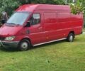 Красный Мерседес Sprinter, объемом двигателя 2.69 л и пробегом 705 тыс. км за 11000 $, фото 1 на Automoto.ua