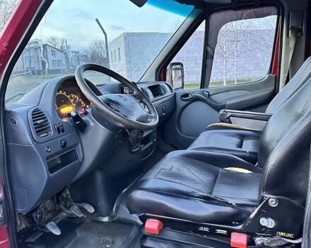 Красный Мерседес Sprinter, объемом двигателя 2.7 л и пробегом 600 тыс. км за 5500 $, фото 19 на Automoto.ua