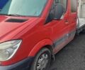 Красный Мерседес Sprinter, объемом двигателя 2.1 л и пробегом 300 тыс. км за 10500 $, фото 5 на Automoto.ua